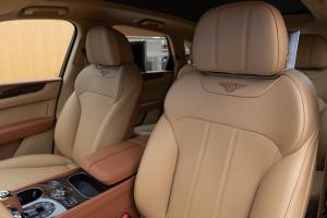 Bentley Bentayga V8 Centenary Specifications 2020 года  (UAE)
